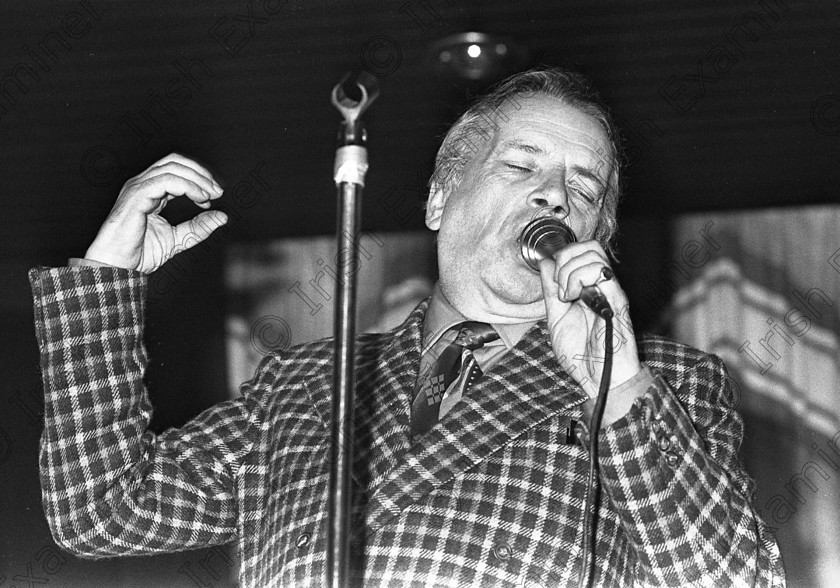 melly-84 
 CORK JAZZ FESTIVAL 1984 . 28/10/84 . George Melly at the Imperial Hotel . ref no 297/134 
pic for echo .