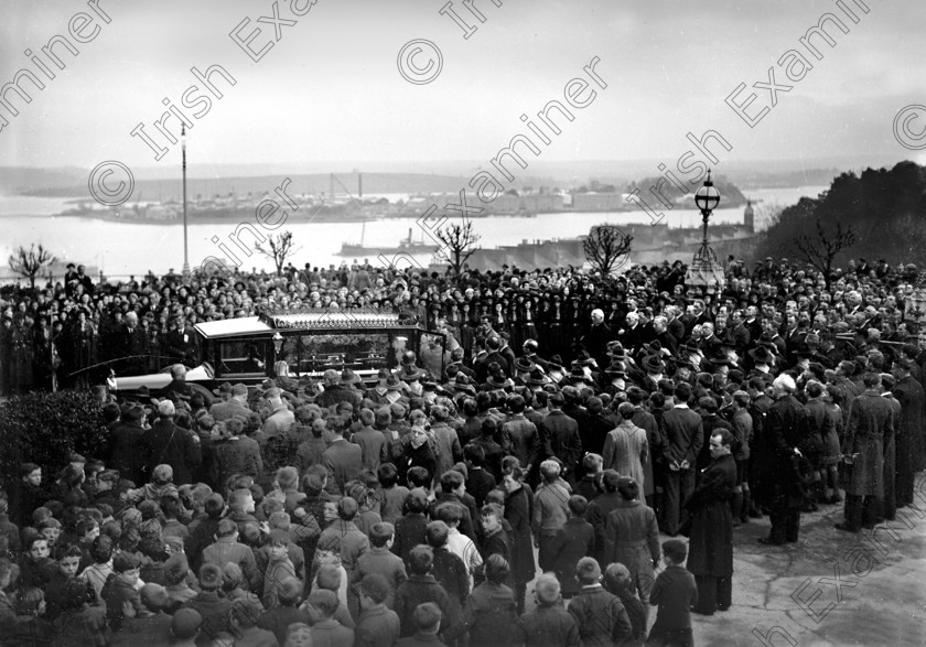 482918 482918 
 Please archive -
The removal of the Bishop of Cloyne Robert Browne at West Beach, Cobh. 27/03/1935 Ref 489B Old black and white removals funerals