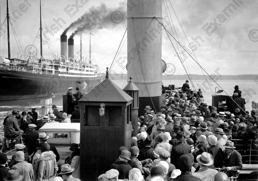 859871 859871 
 For 'READY FOR TARK'
Remains of Fenian patriot John Devoy arrive from the United States on the liner 'Baltic' at Cobh. View from the tender 'Failte'. 16/06/1929 Ref. 349A Old black and white ships reinterments repatriation