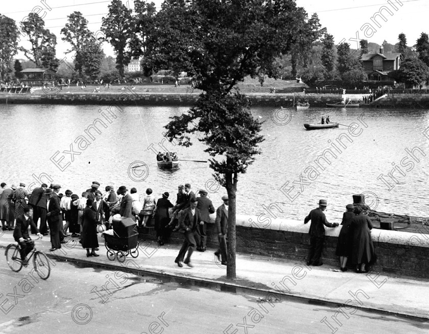 Ferry-Athletic-161609 FERRY 1 
 TRAVELLING BY FERRY TO THE ATHLETIC GROUNDS - LIMERICK V WATERFORD, MUNSTER SENIOR HURLING CHAMPIONSHIP FINAL 22/07/1934

DOWN MEMORY LANE - BLACK AND WHITE