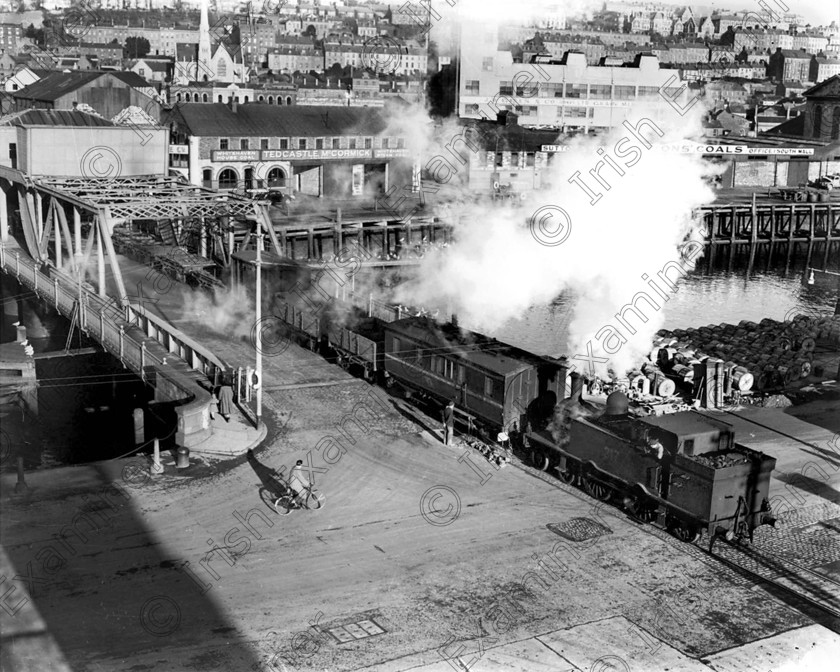 CSS5-Clontarf-Bridge-1953-old 
 A FREIGHT TRAIN CROSSES CLONTARF BRIDGE, CORK IN 1953. NOW & THEN CORK PHOTO COLLECTION
Echoes of the Past